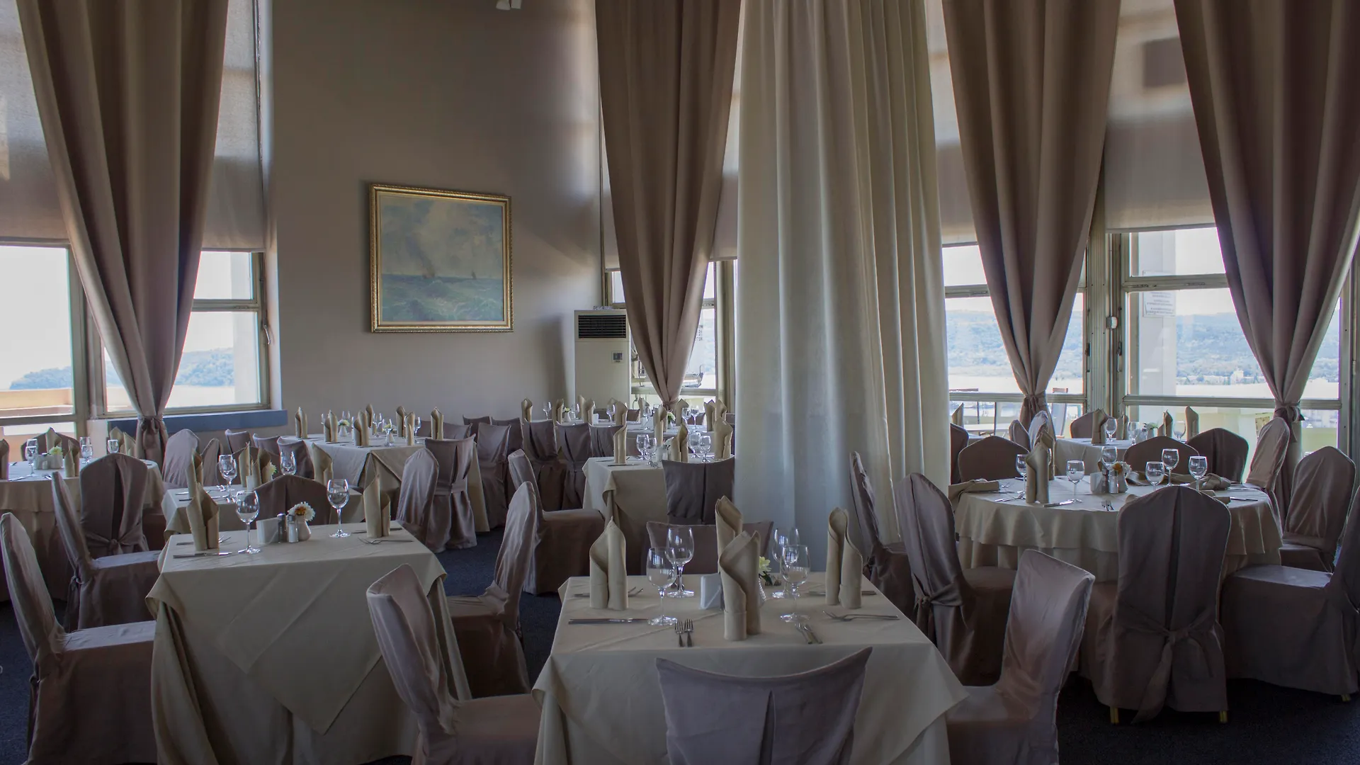 Hotel Cherno More Varna